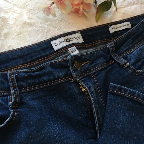 Daisy Stretchy Jeans 9/29 - Picture 3 of 6